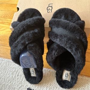 UGG black slippers Size 8 US